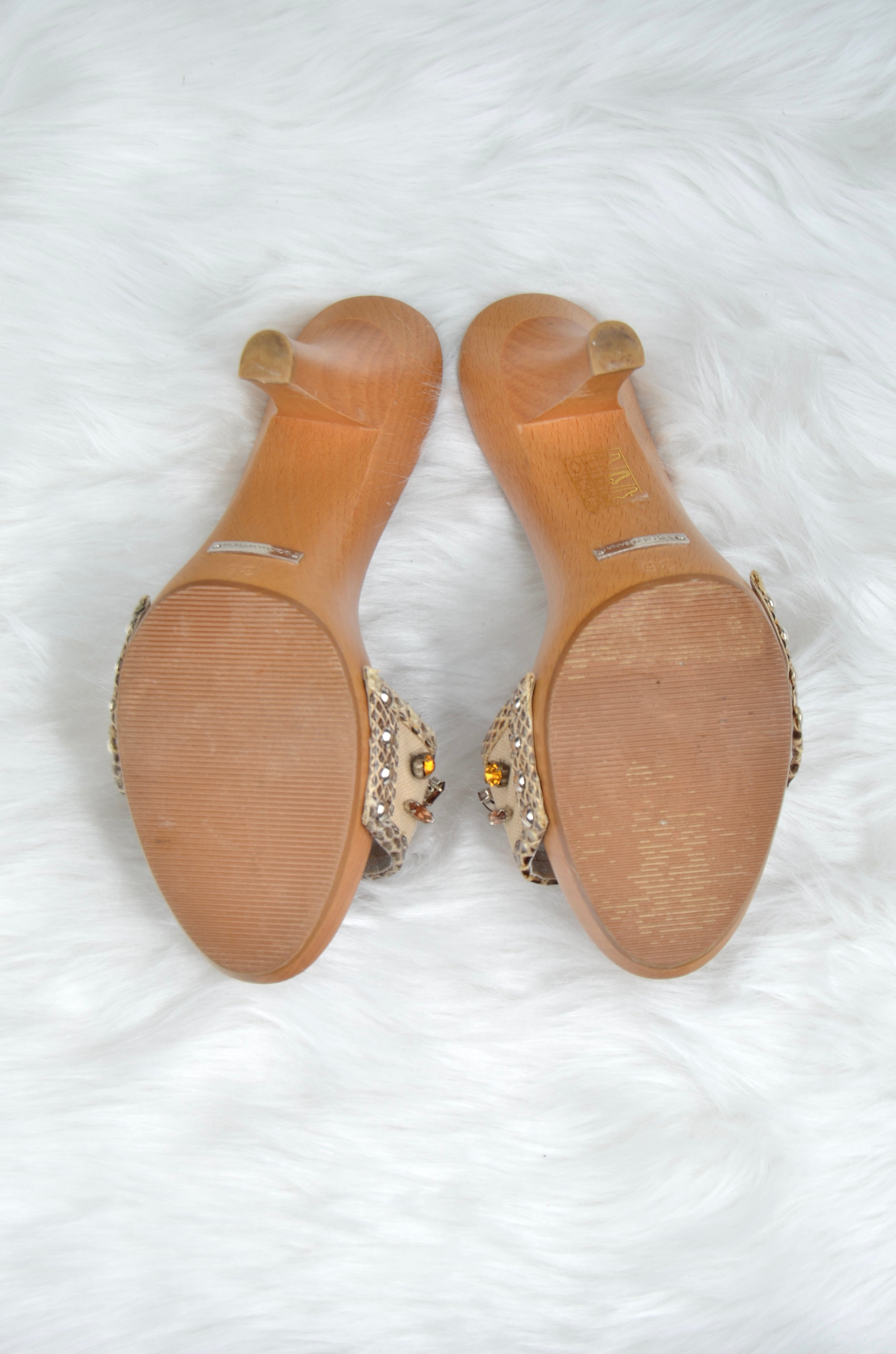 Dolce&Gabbana topuklu ayakkabı