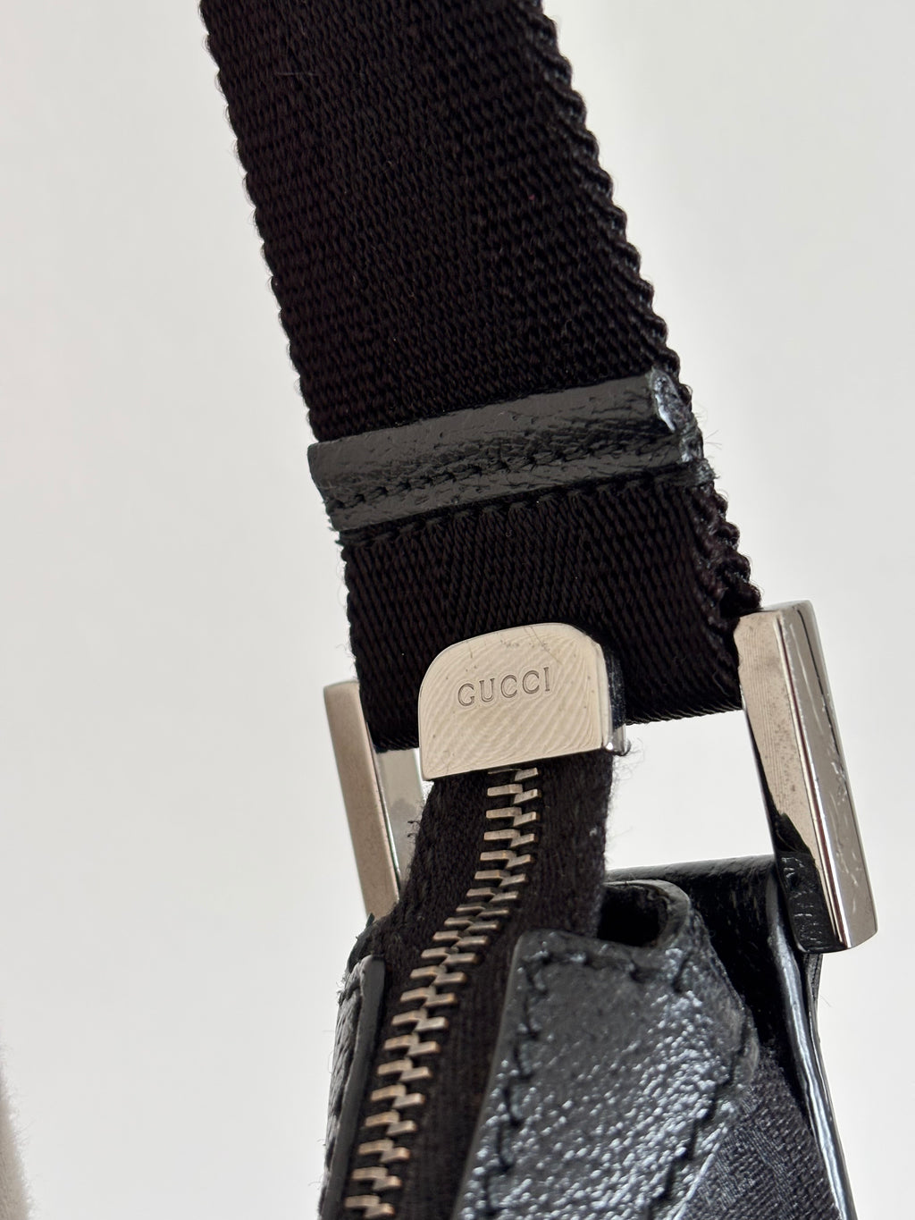 Gucci Monogram Kanvas Çanta
