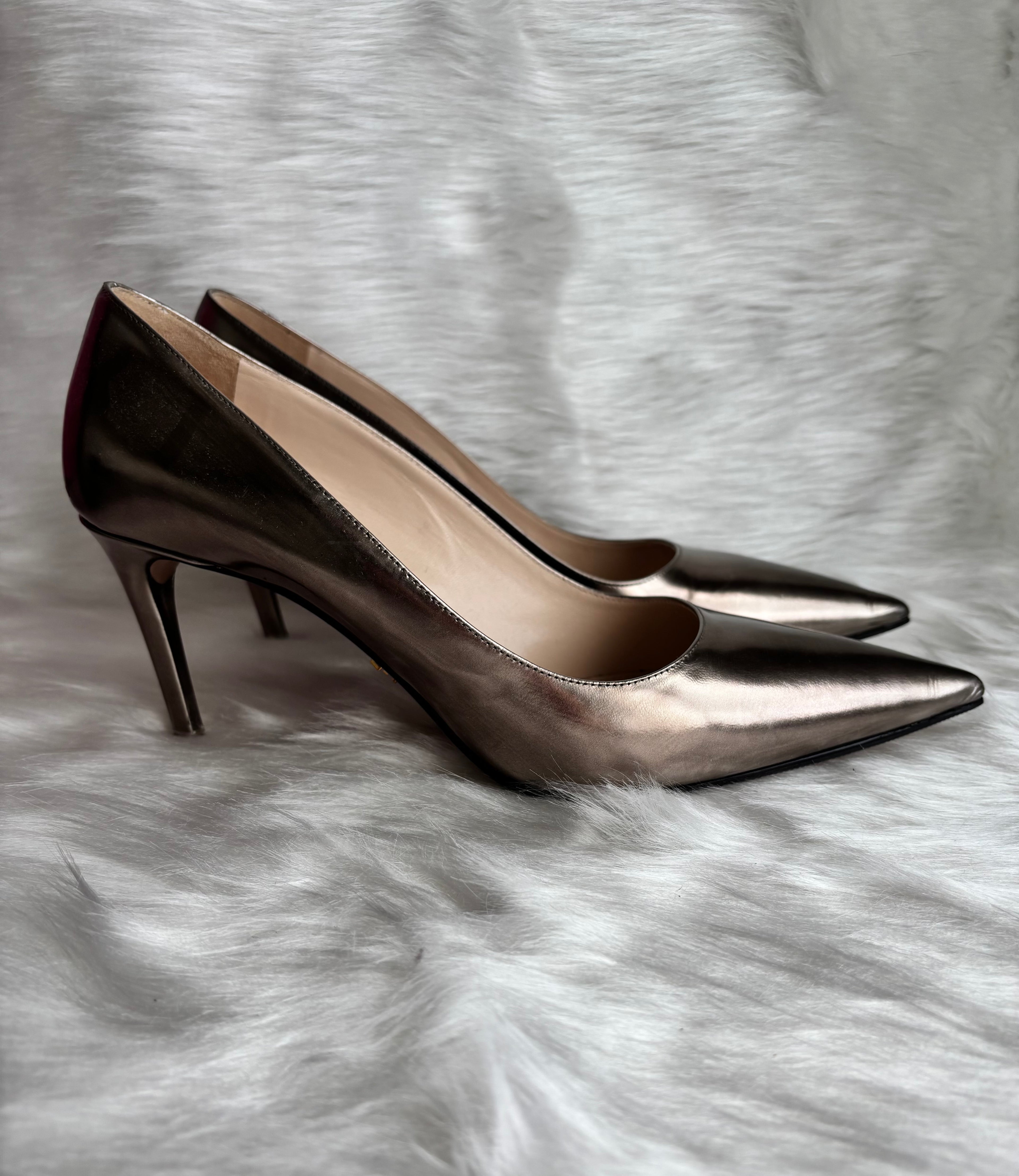 Prada vintage topuklu ayakkabı