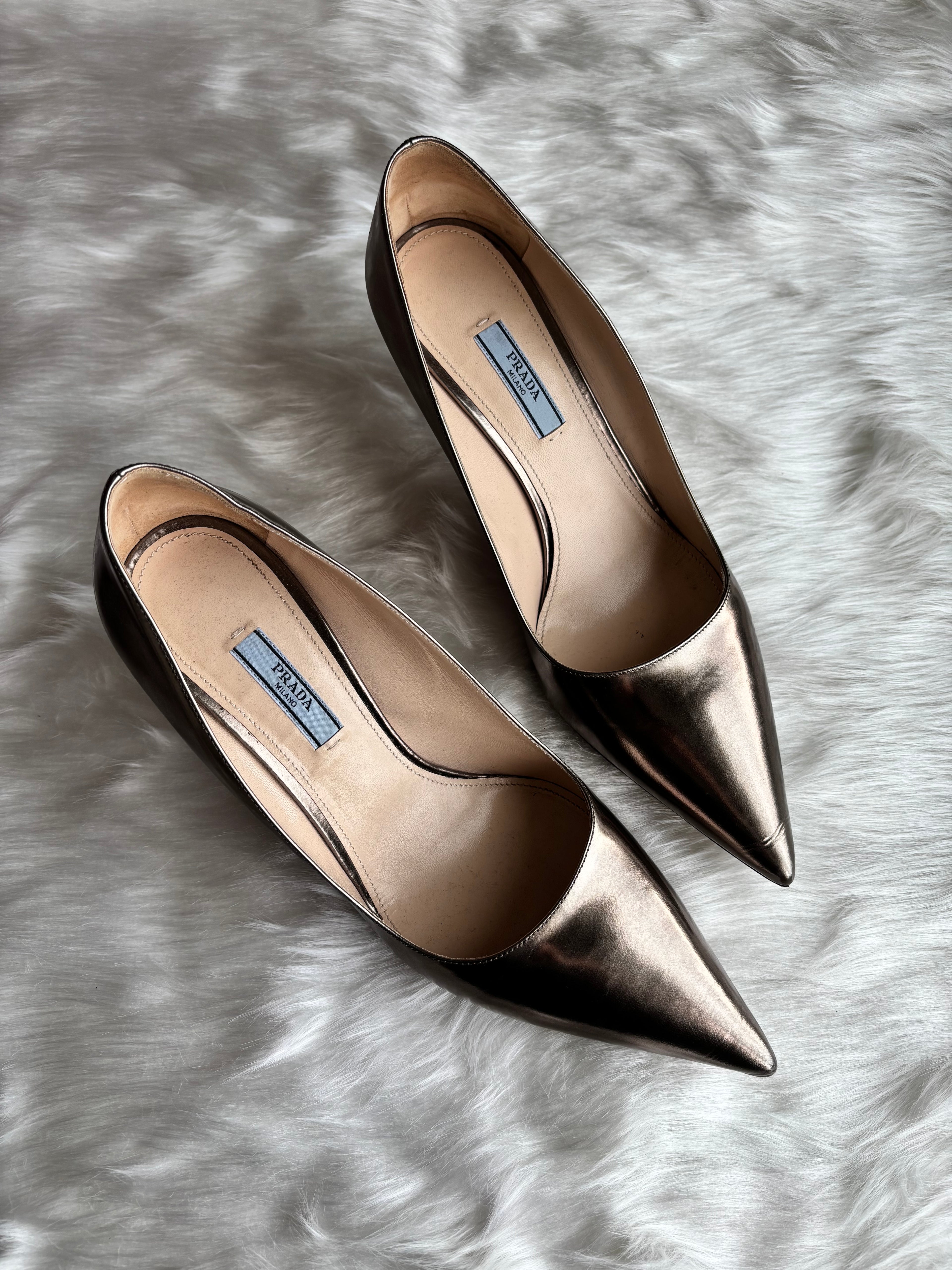 Prada vintage topuklu ayakkabı